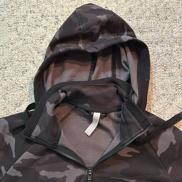 Athleta zip up hoodie, size Medium. Black camo. - Picture 2 of 7